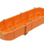 Inbouwdoos voor holle wand ø68  diepte 45mm drie-voudig