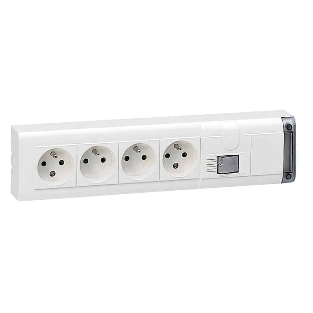 050613 Meervoudige contactdoos 4 x 2P+A + schakelaar 10/16A 230V wit zonder snoer - Afbeelding 1